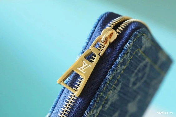 WIS ZIPPY COIN LOUIS VUITTON PURSE 1001